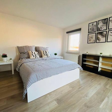 Ihr Zimmer In Freital Bei Dresden Bagian luar foto